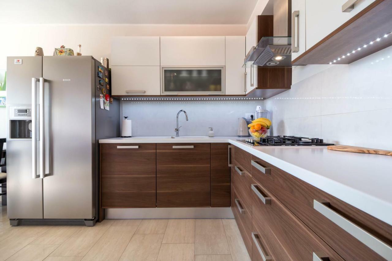 Luxury Apartment Sea Pula Buitenkant foto