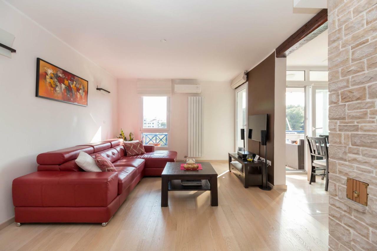 Luxury Apartment Sea Pula Buitenkant foto