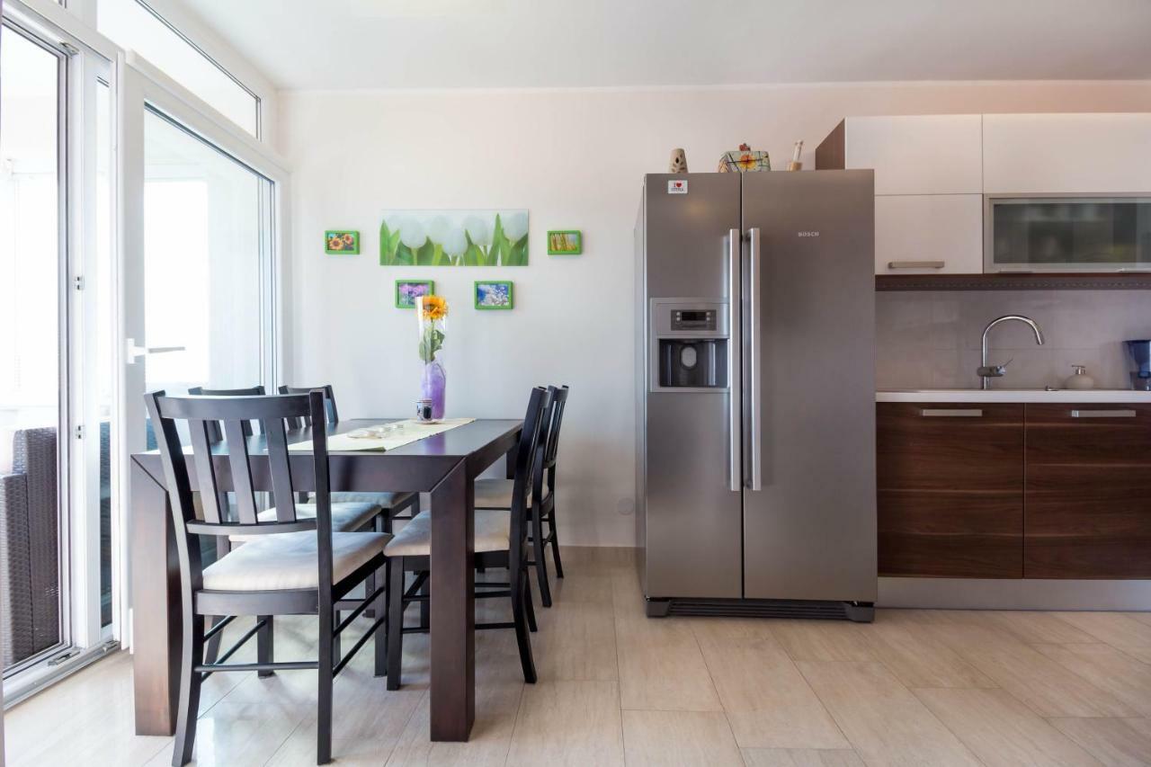Luxury Apartment Sea Pula Buitenkant foto