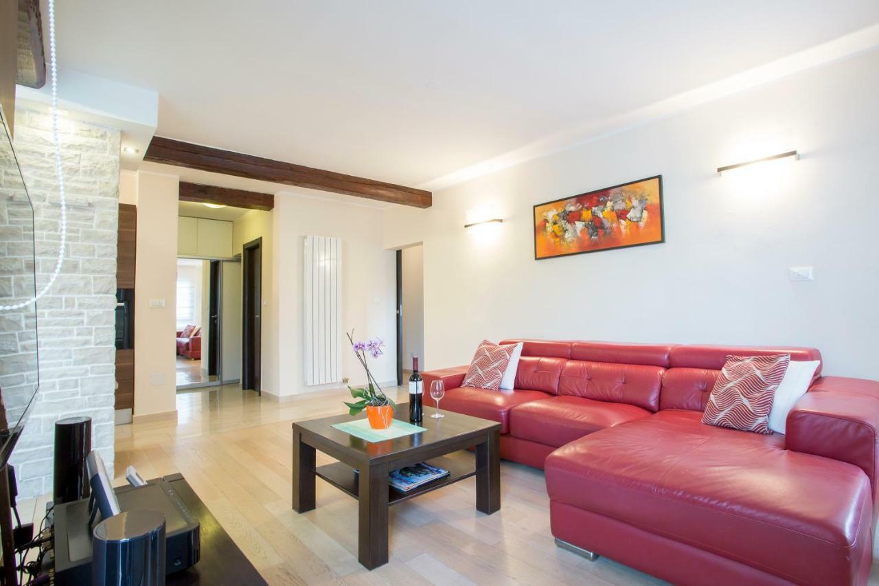 Luxury Apartment Sea Pula Buitenkant foto