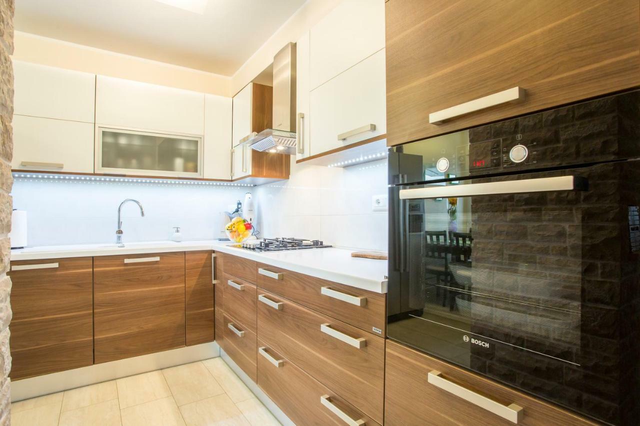 Luxury Apartment Sea Pula Buitenkant foto